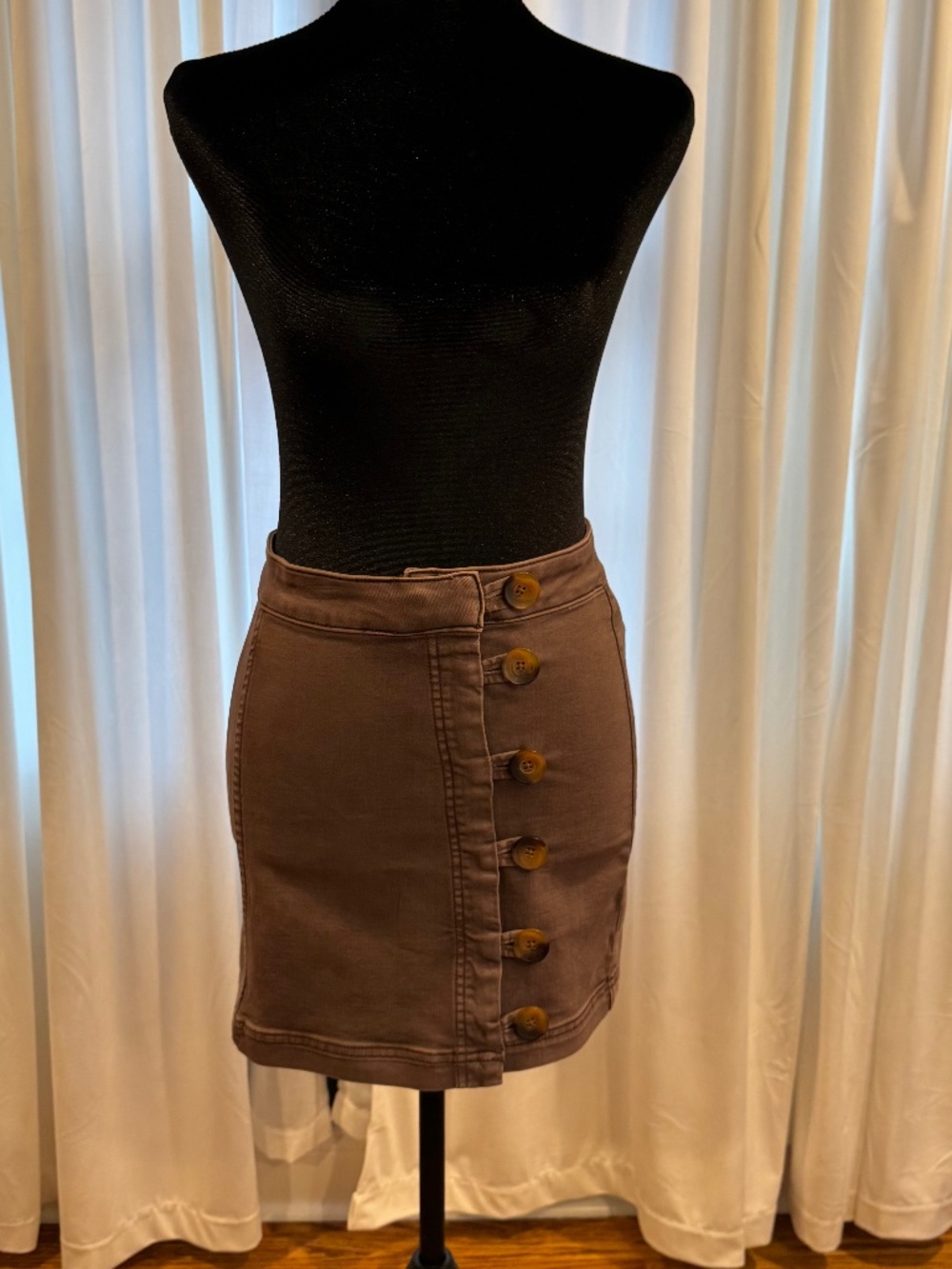 Free People mauve button front mini skirt